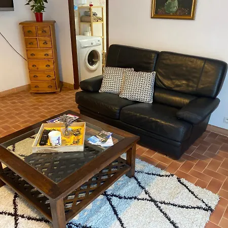 Charmant Appartement Au Coeur Du Village Tourrettes-sur-Loup Exterior photo