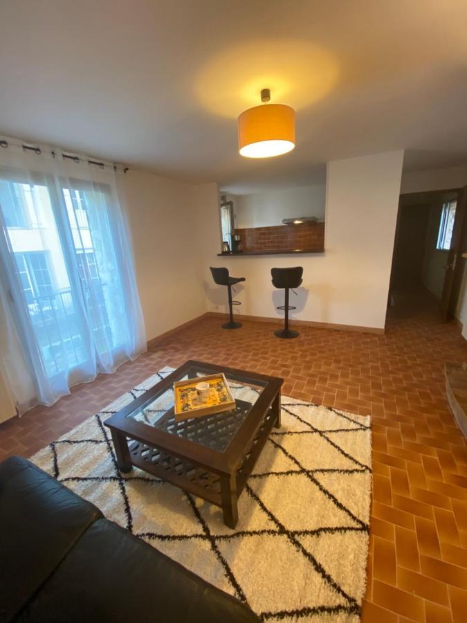 Au Coeur Du Village
